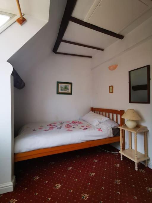 Seal, Comfortable Family Cottage วิทบี ภายนอก รูปภาพ