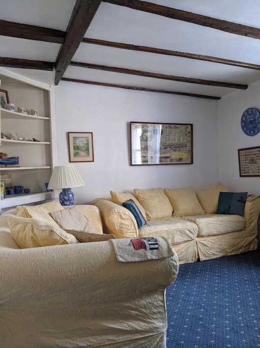Seal, Comfortable Family Cottage วิทบี ภายนอก รูปภาพ